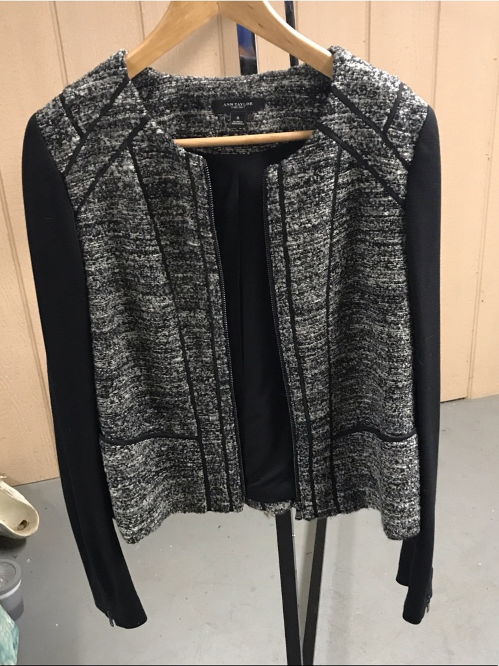 Ann Taylor Black and Gray Tweed Zip-Front Cardigan Jacket